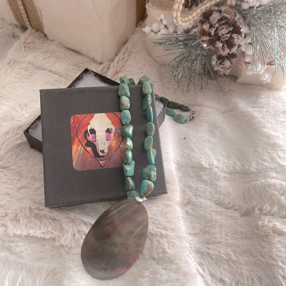 Turquoise and shell pendant necklace